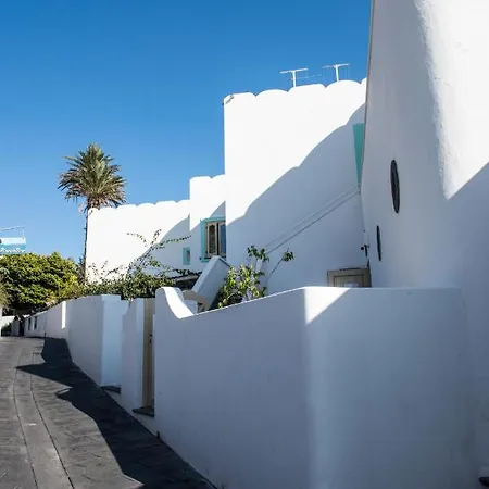 Trekking - And Excursion For 2 Included 3* Stromboli