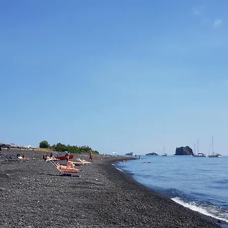 Hotel Trekking - And Excursion For 2 Included Stromboli