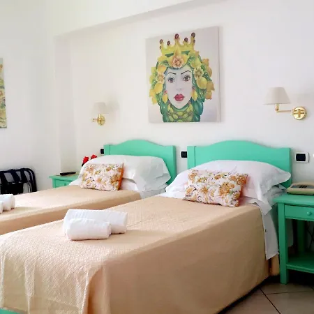 Hotel Trekking - And Excursion For 2 Included 3*
