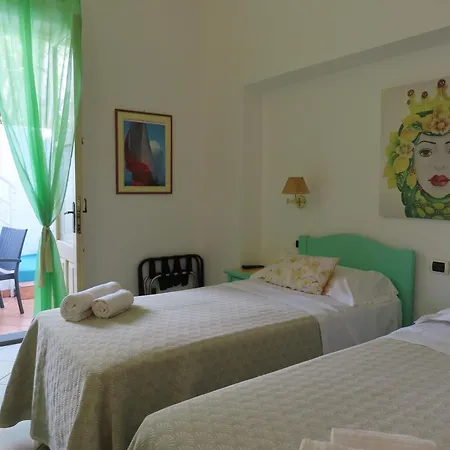 Hotel Trekking - And Excursion For 2 Included 3*
