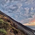 Trekking - And Excursion For 2 Included فندق سترومبولي